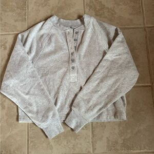 DSG Men's Light Gray Crewneck Sweater